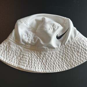 Nike Kids' Child White Bucket Hat SPF